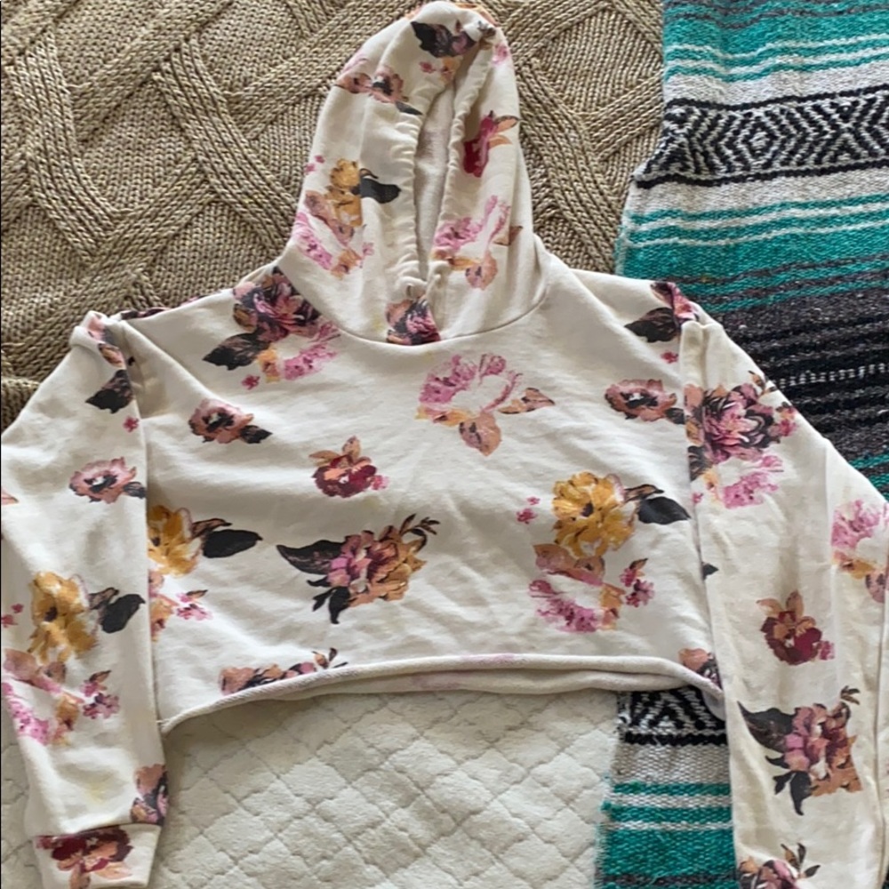 Cropped hoodie